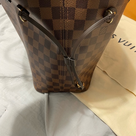 Louis Vuitton Neverfull MM Damier - Picture 8 of 12